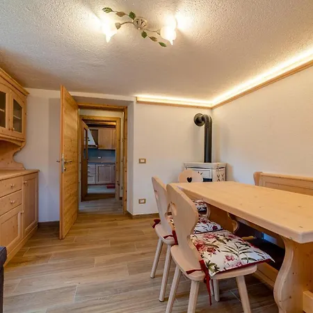 Ospitalità Diffusa Laste Dolomites Cèsa Del Bèrba Jaco Appartement *